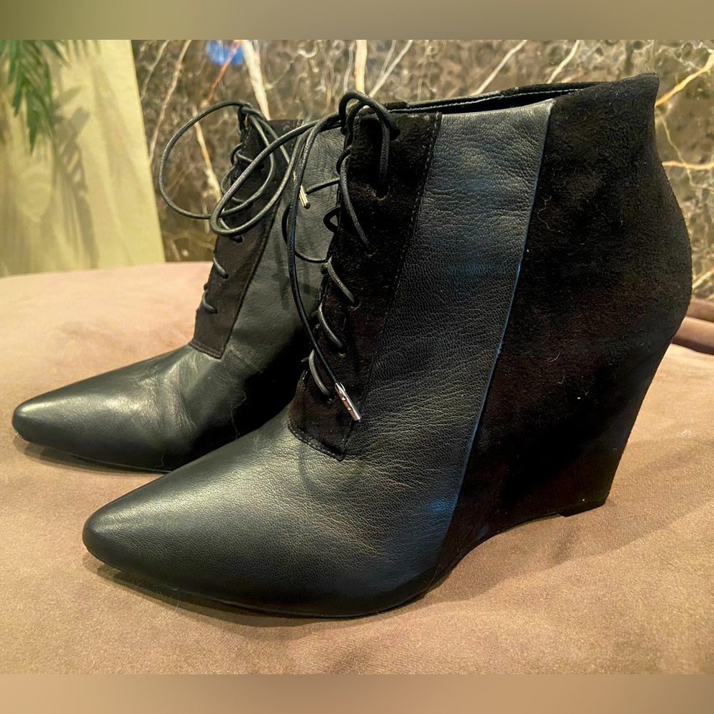 ALEPEL lace-up wedge booties